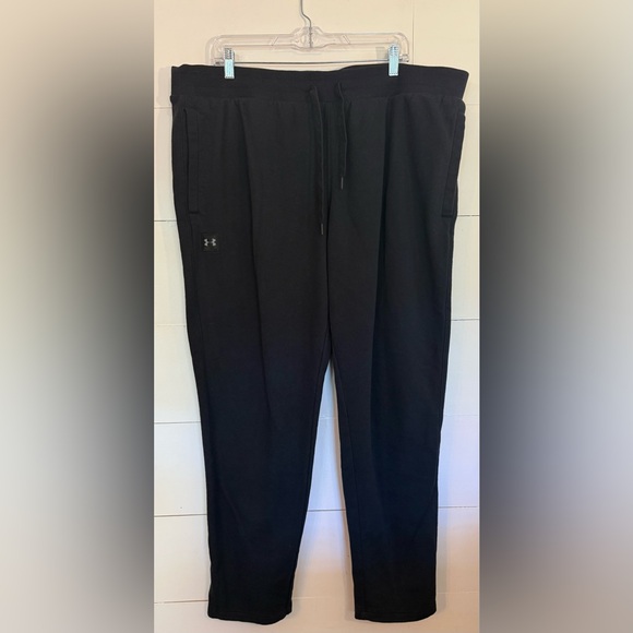 Under Armour Men's Black Joggers Size 3 XL - Picture 1 of 4
